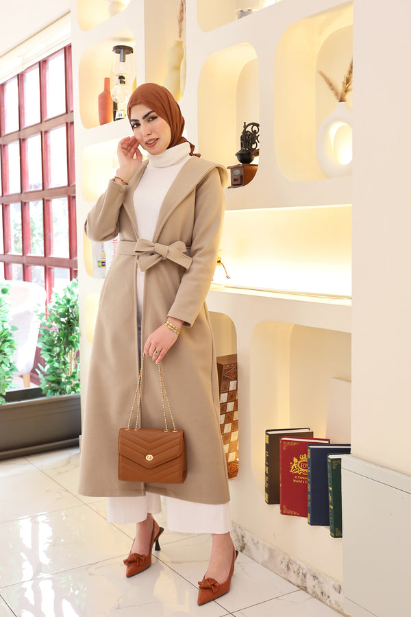 Long Broadcloth Jacket with Hat (B)