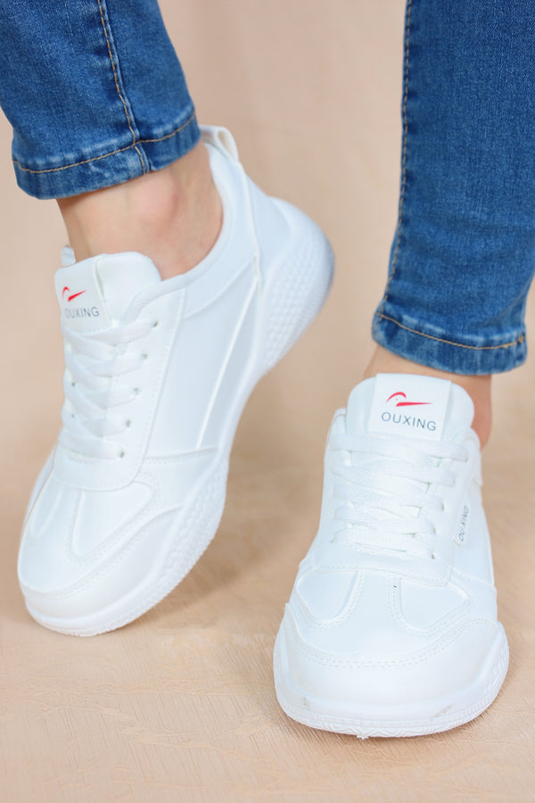 Basic White Sport Shoes