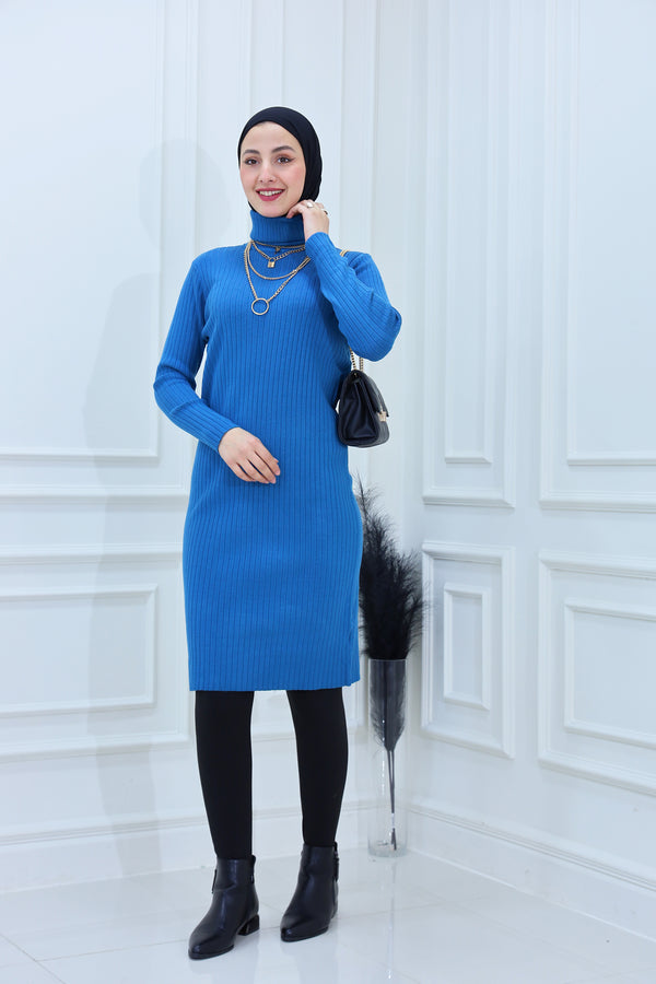 Long High-Necked Knitted Blouse