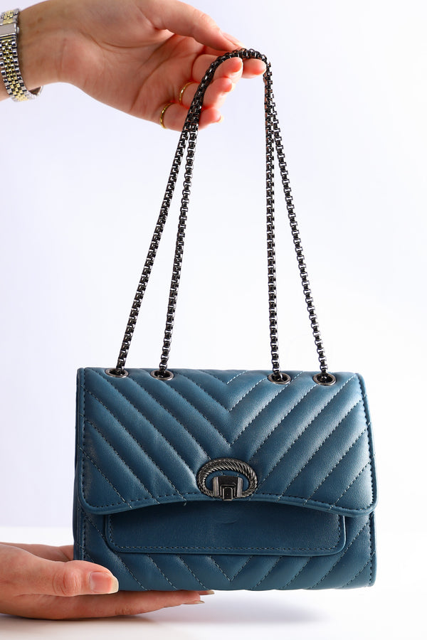 Ribbed Leather Chic Hand Bag